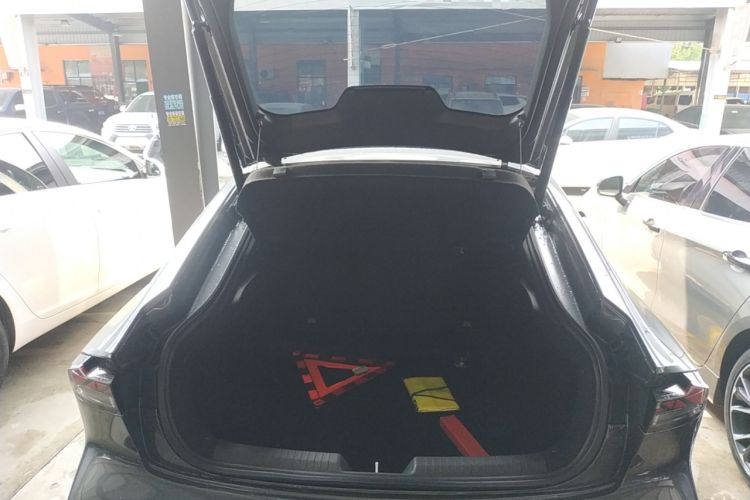 Used CHANGAN UNI-V 2024 1.5T Prestige Edition Trunk