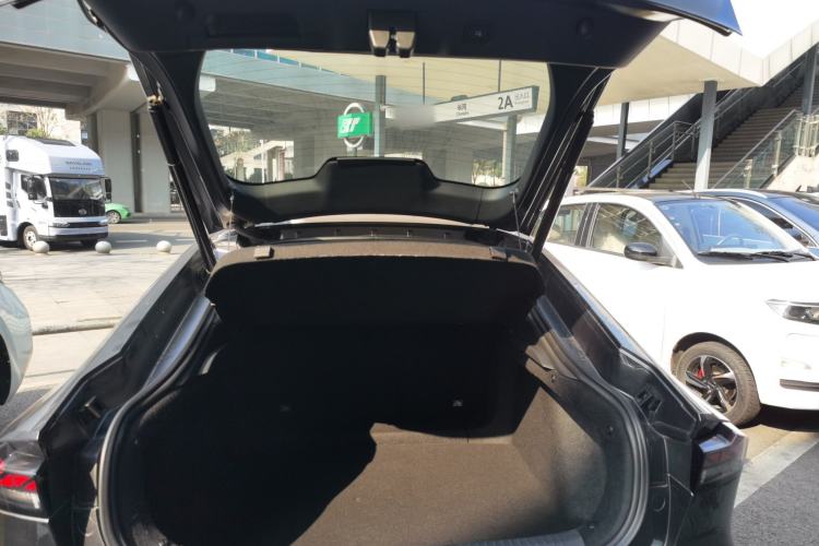 Used CHANGAN UNI-V 2024 1.5T Prestige Edition Trunk