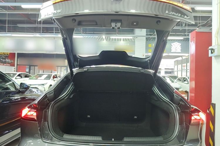 Used CHANGAN UNI-V 2024 1.5T Prestige Sport Edition Trunk