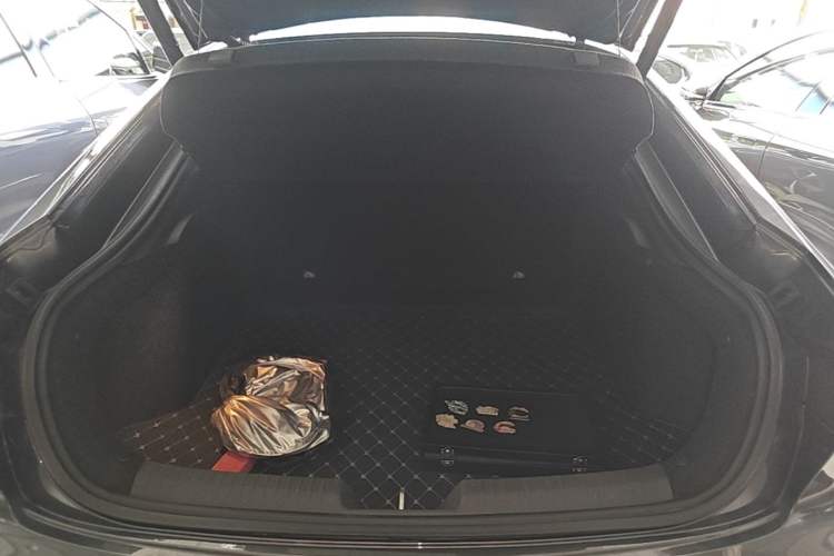 Used CHANGAN UNI-V 2024 1.5T Prestige Edition Trunk