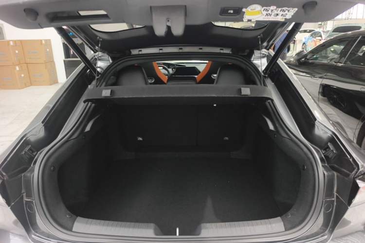 Used CHANGAN UNI-V 2024 1.5T Prestige Sport Edition Trunk