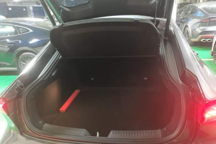 Used CHANGAN UNI-V 2024 1.5T Prestige Edition Trunk