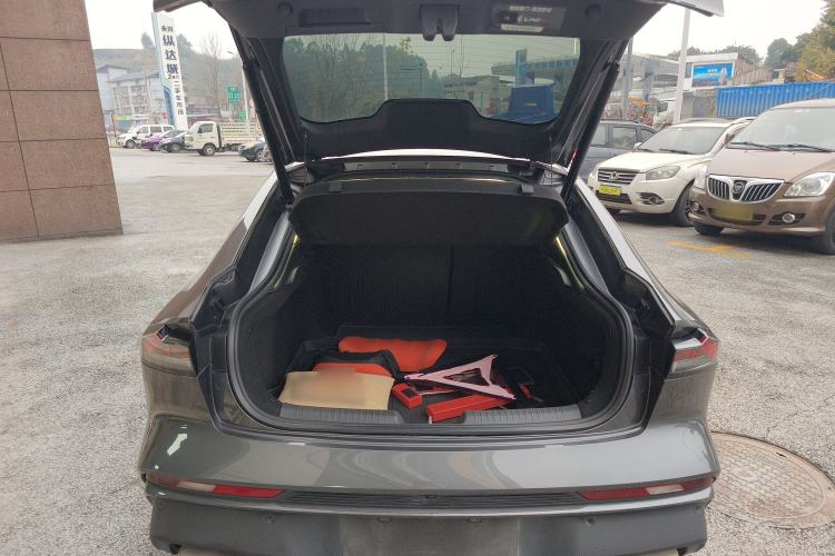 Used CHANGAN UNI-V 2024 1.5T Prestige Edition Trunk