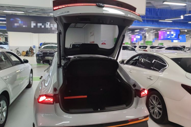 Used CHANGAN UNI-V 2024 1.5T Prestige Sport Edition Trunk