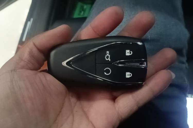 Used CHANGAN UNI-V 2024 1.5T Prestige Sport Edition Vehicle Key