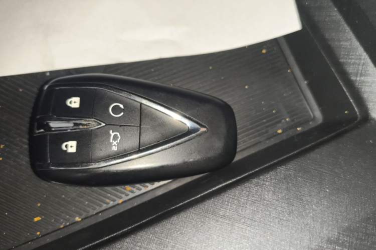 Used CHANGAN UNI-V 2024 1.5T Prestige Sport Edition Vehicle Key