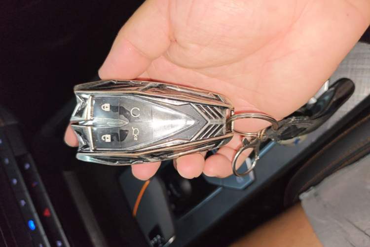 Used CHANGAN UNI-V 2024 1.5T Prestige Edition Vehicle Key