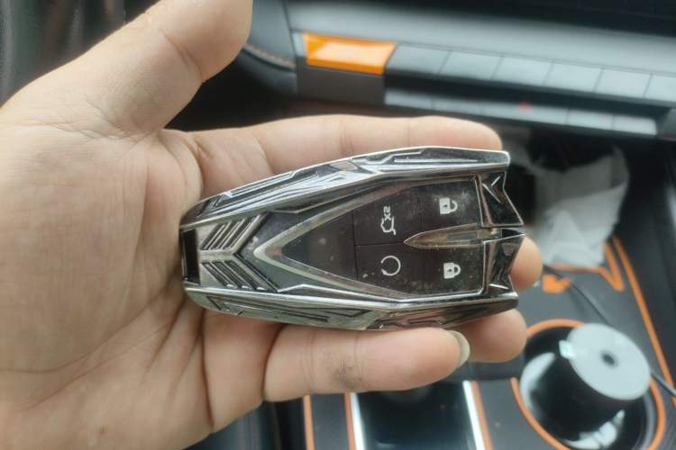 Used CHANGAN UNI-V 2024 1.5T Prestige Edition Vehicle Key