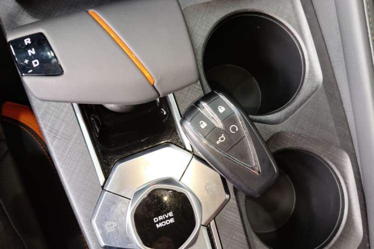 Used CHANGAN UNI-V 2024 1.5T High-Energy Version Vehicle Key