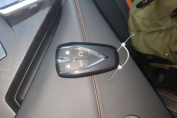 Used CHANGAN UNI-V 2024 1.5T Prestige Edition Vehicle Key