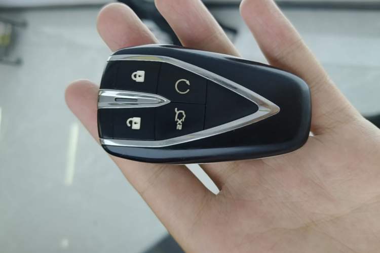 Used CHANGAN UNI-V 2024 1.5T Prestige Edition Vehicle Key