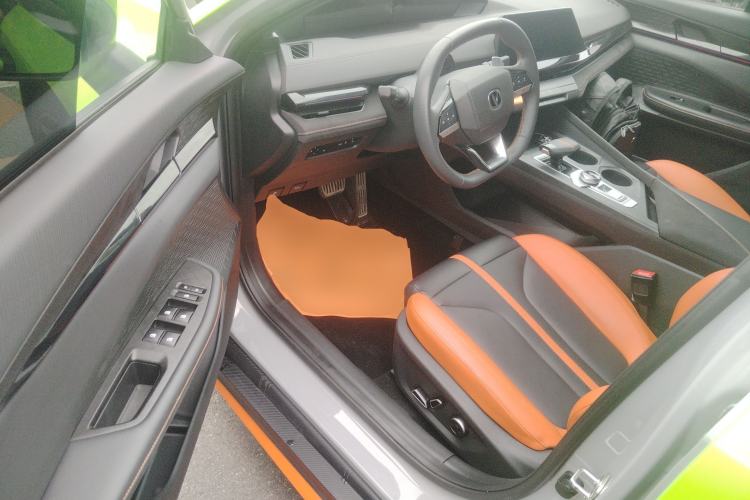 Used CHANGAN UNI-V 2024 1.5T Prestige Sport Edition Driver Seat