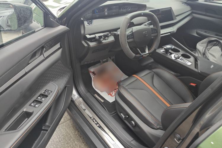 Used CHANGAN UNI-V 2024 1.5T Prestige Edition Driver Seat