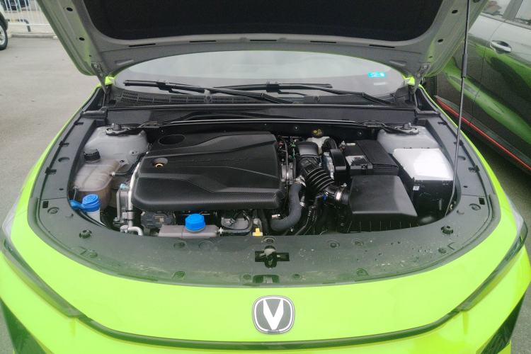 Used CHANGAN UNI-V 2024 1.5T Prestige Sport Edition Engine Bay