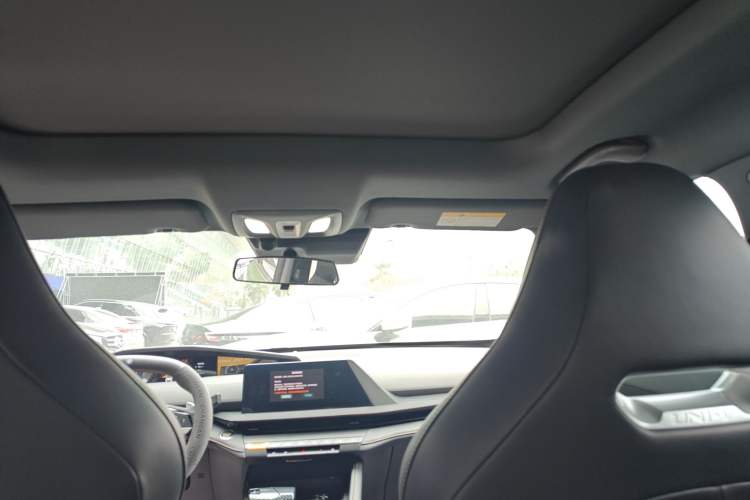 Used CHANGAN UNI-V 2024 1.5T Prestige Edition Headliner