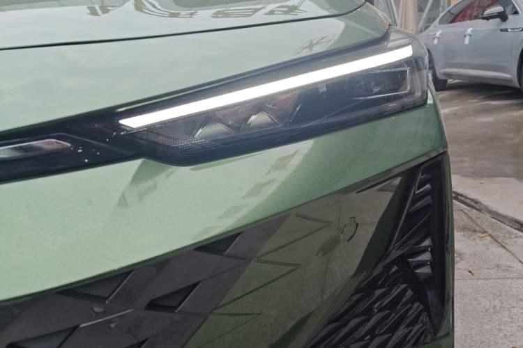 Used CHANGAN UNI-V 2024 1.5T Prestige Edition Left Front Headlight