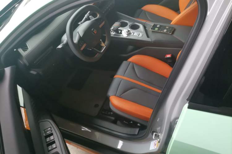 Used CHANGAN UNI-V 2024 1.5T Prestige Edition Left Front Seat
