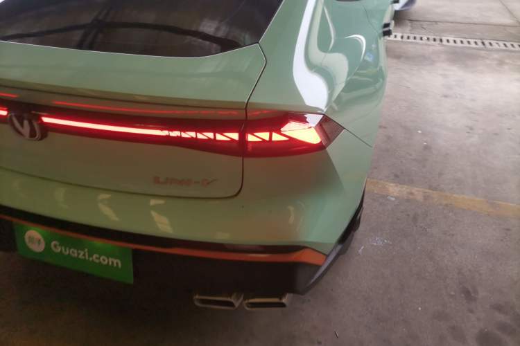 Used CHANGAN UNI-V 2024 1.5T Prestige Edition Right Rear Taillight