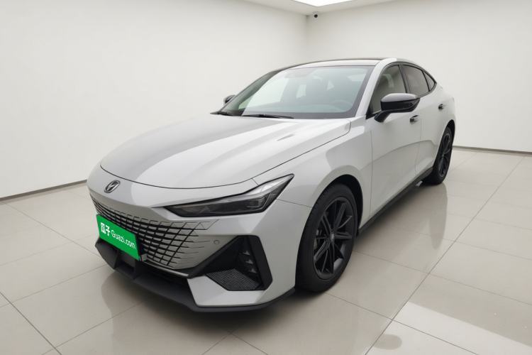Ojetý CHANGAN UNI-V 2024 1.5T High-Energy Version Guazi used car, China used car export, Used car for sale, Used cars, Cheapest cars for sale