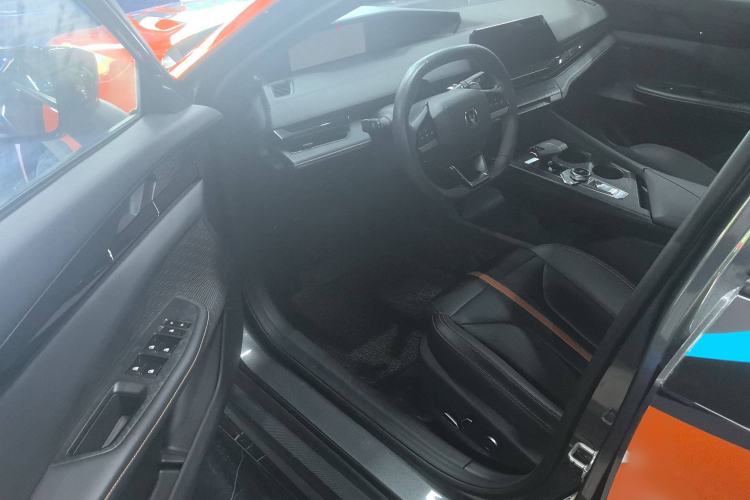 Used CHANGAN UNI-V 2024 1.5T Smart Navigation Version Interior 2