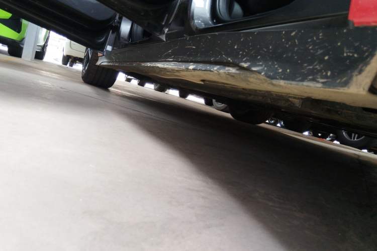 Used CHANGAN UNI-V 2024 1.5T Smart Navigation Version Left Side Sill