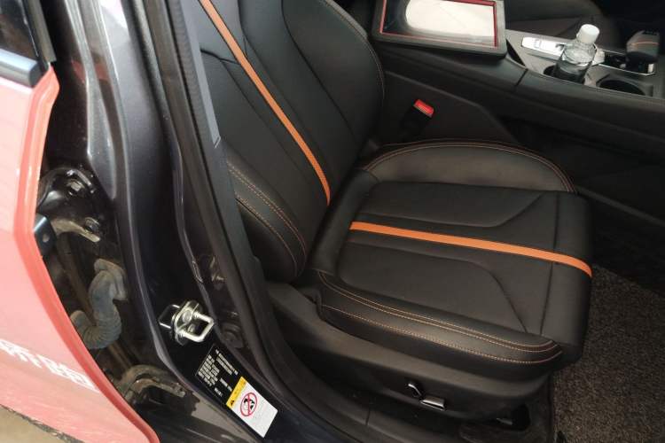 Used CHANGAN UNI-V 2024 1.5T Smart Navigation Version Right Front Seat