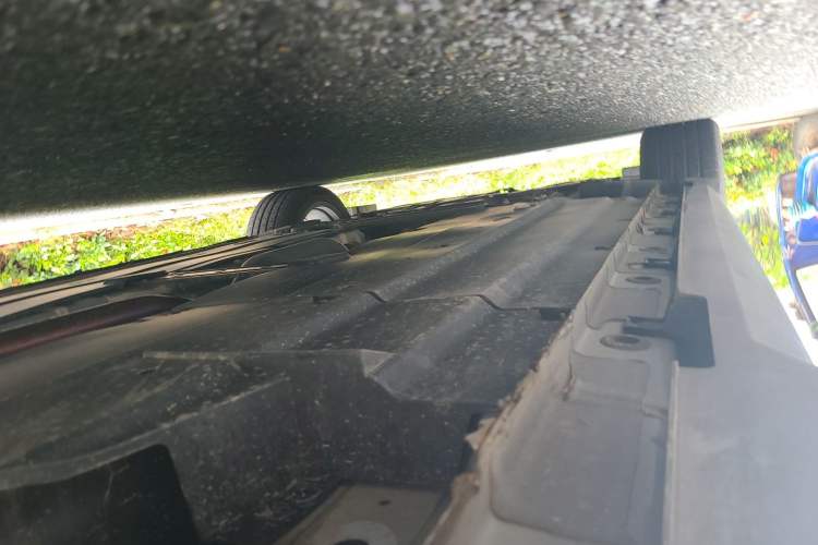 Used CHANGAN UNI-V 2024 1.5T High-Energy Version Chassis Rear Left