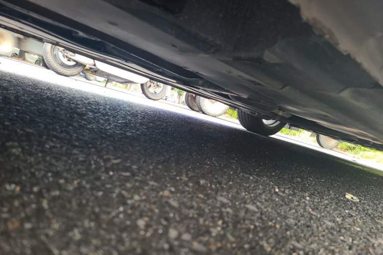 Used CHANGAN UNI-V 2024 1.5T High-Energy Version Chassis Rear Right