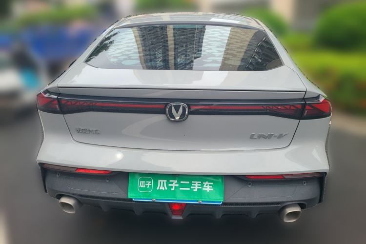 Used CHANGAN UNI-V 2024 1.5T High-Energy Version Rear