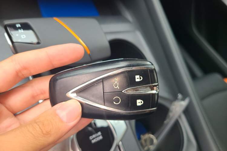 Used CHANGAN UNI-V 2024 1.5T High-Energy Version Vehicle Key