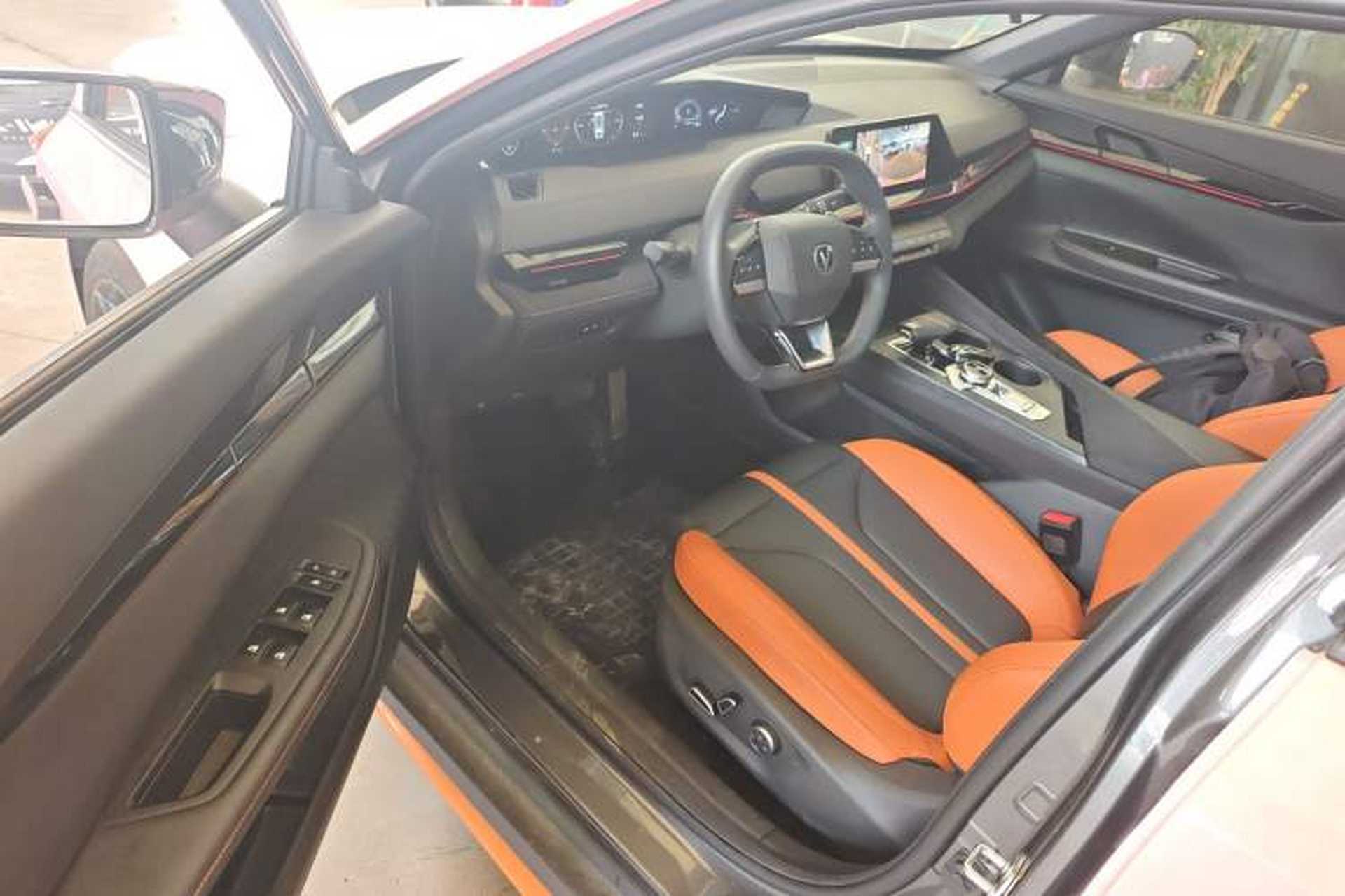 Used CHANGAN UNI-V 2024 1.5T Prestige Sport Edition Driver Seat