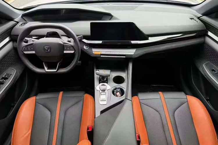 Used CHANGAN UNI-V 2024 1.5T Prestige Sport Edition Interior 1