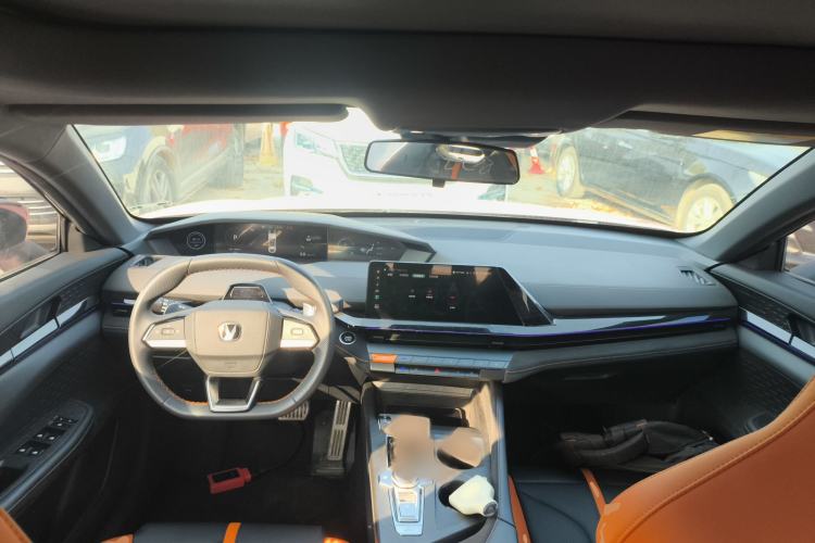Used CHANGAN UNI-V 2024 1.5T Prestige Sport Edition Interior 2