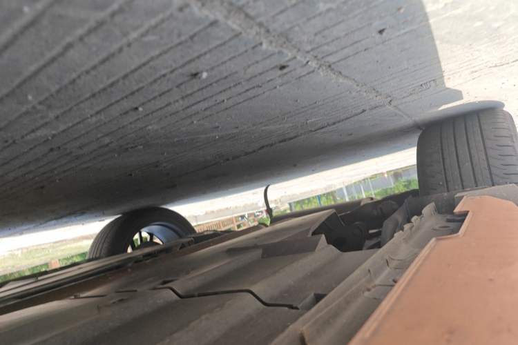 Used CHANGAN UNI-V 2024 1.5T Prestige Sport Edition Chassis Rear Right