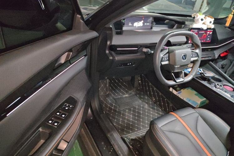 Used CHANGAN UNI-V 2024 1.5T Prestige Edition Driver Seat