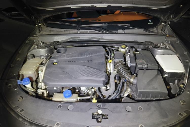 Used CHANGAN UNI-V 2024 1.5T Prestige Sport Edition Engine Bay