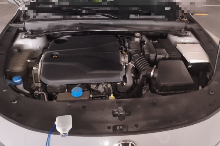 Used CHANGAN UNI-V 2024 1.5T Prestige Edition Engine Bay