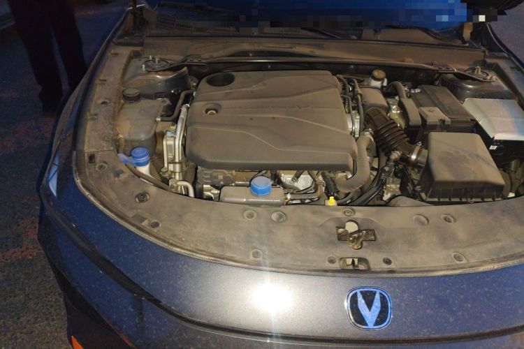 Used CHANGAN UNI-V 2024 1.5T Prestige Sport Edition Engine Bay Right