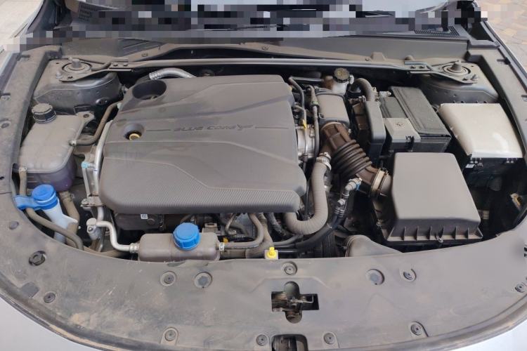 Used CHANGAN UNI-V 2024 1.5T Prestige Sport Edition Engine Bay