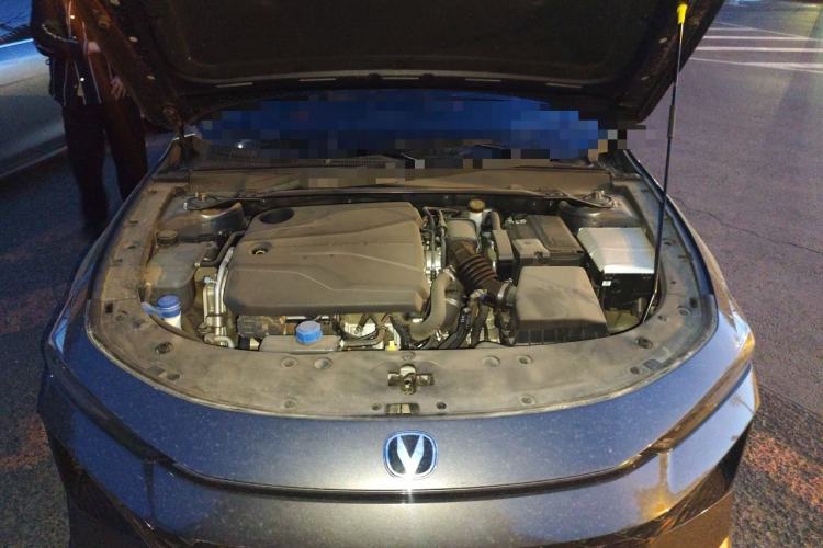 Used CHANGAN UNI-V 2024 1.5T Prestige Sport Edition Engine Bay