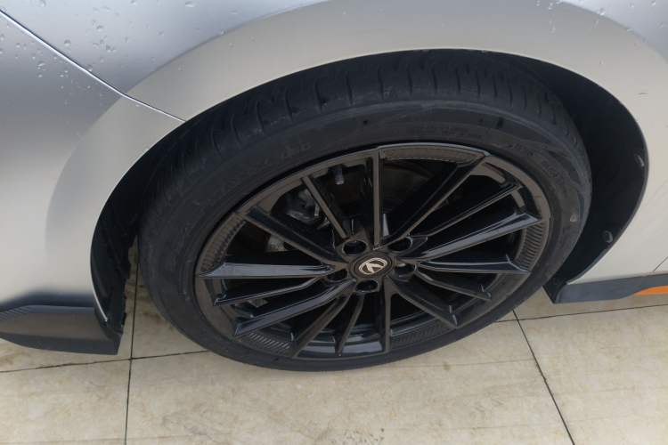 Used CHANGAN UNI-V 2024 1.5T Prestige Sport Edition Exterior 4