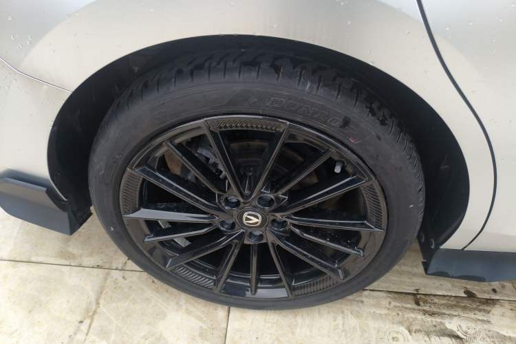 Used CHANGAN UNI-V 2024 1.5T Prestige Sport Edition Exterior 5