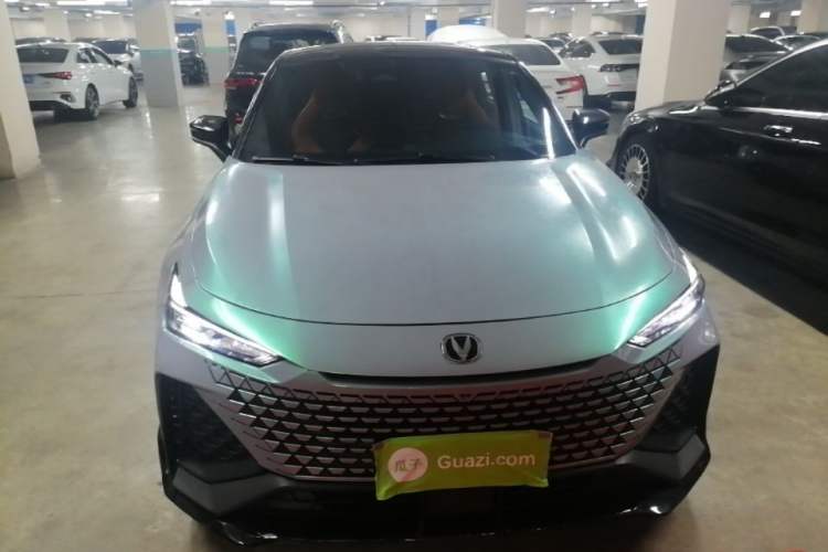 Used CHANGAN UNI-V 2024 2.0T Classic Sport Edition Front