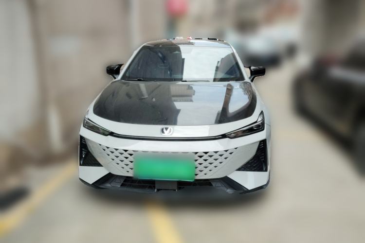 Used CHANGAN UNI-V 2024 1.5T Prestige Edition Front