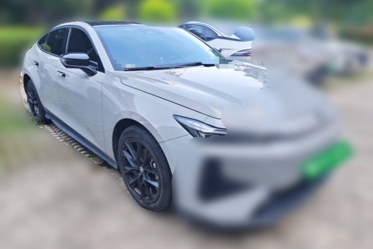 Used CHANGAN UNI-V 2024 1.5T Prestige Edition Front Right 45 Deg