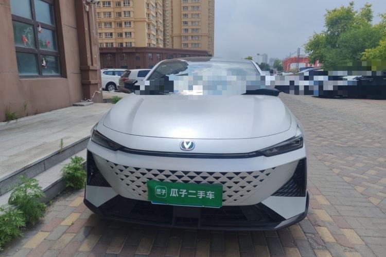 Used CHANGAN UNI-V 2024 1.5T Prestige Sport Edition Front