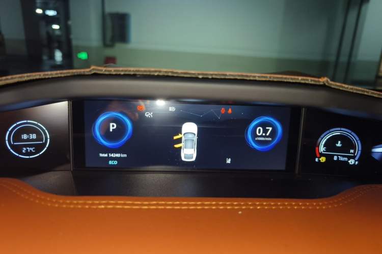Used CHANGAN UNI-V 2024 1.5T Prestige Sport Edition Instrument Cluster