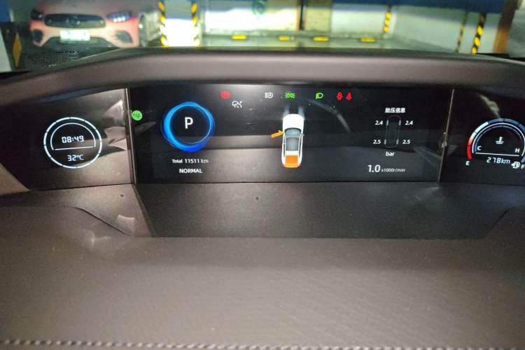 Used CHANGAN UNI-V 2024 1.5T Prestige Edition Instrument Cluster