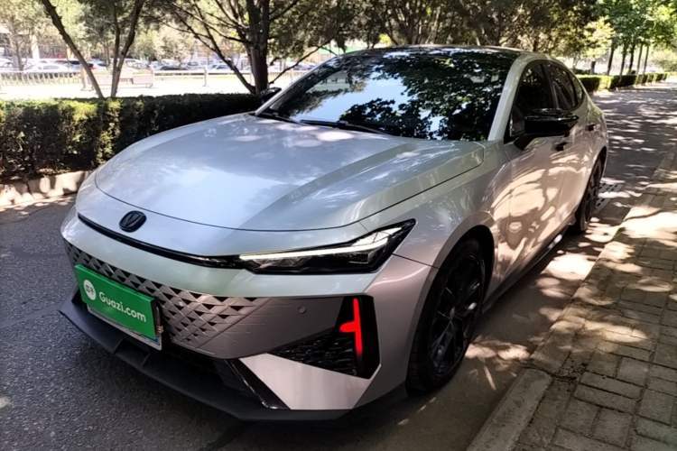 Used CHANGAN UNI-V 2024 1.5T Prestige Edition Guazi used car, China used car export, Used car for sale, Used  cars, Cheapest cars for sale