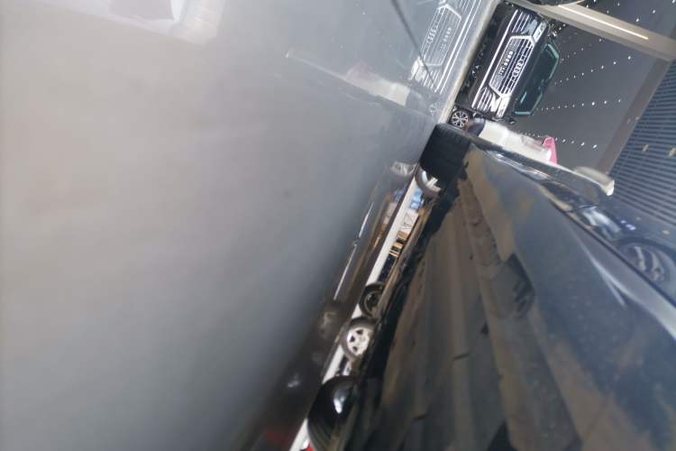 Used CHANGAN UNI-V 2024 1.5T Prestige Edition Left Side Sill